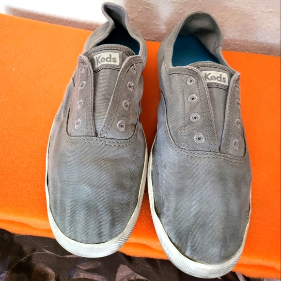 Keds Shoes - KEDS Canvas Flat Light Green Tennis Shoes Size 10